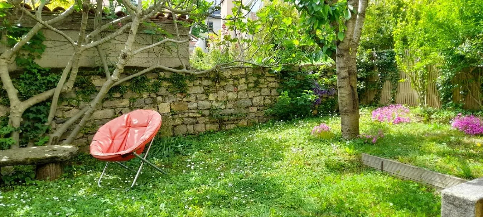 Jolie Maison Sportive Avec Exterieurs Millau Сasa de vacaciones