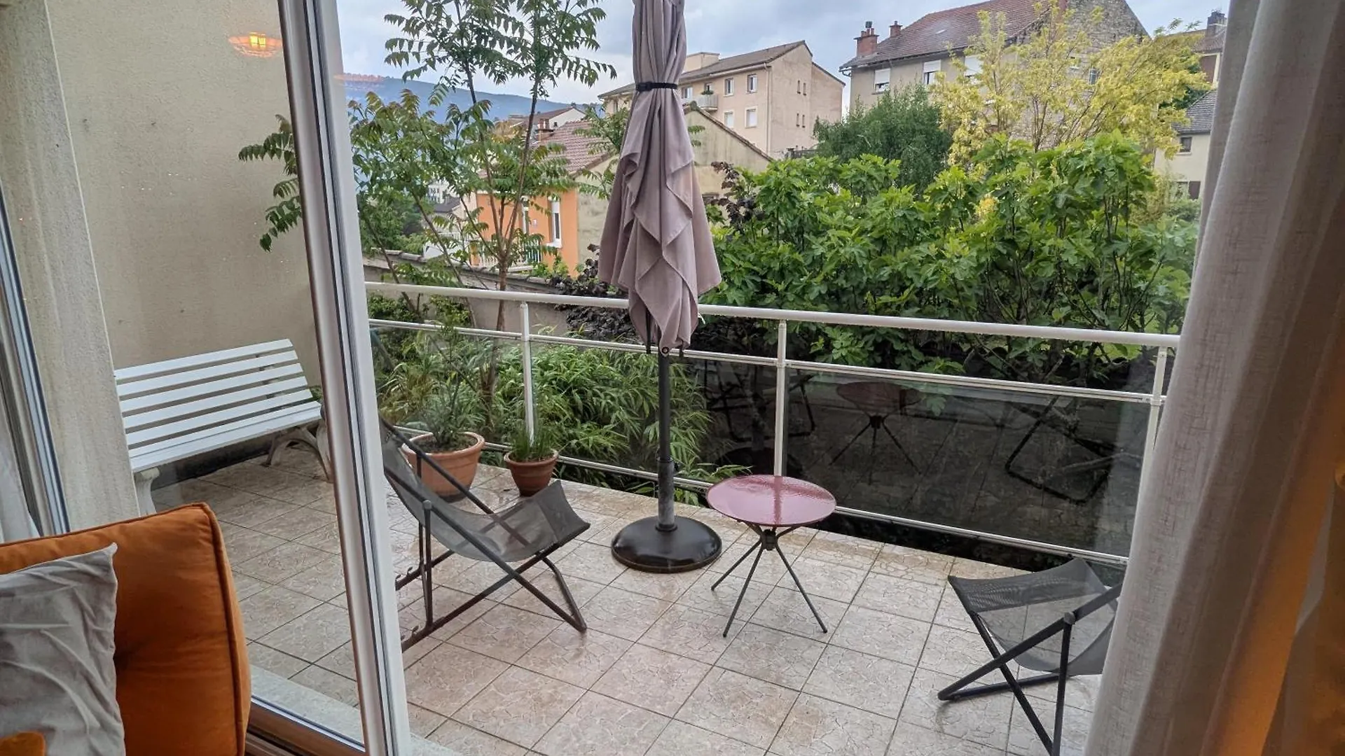 Jolie Maison Sportive Avec Exterieurs Millau 0*,  Francia